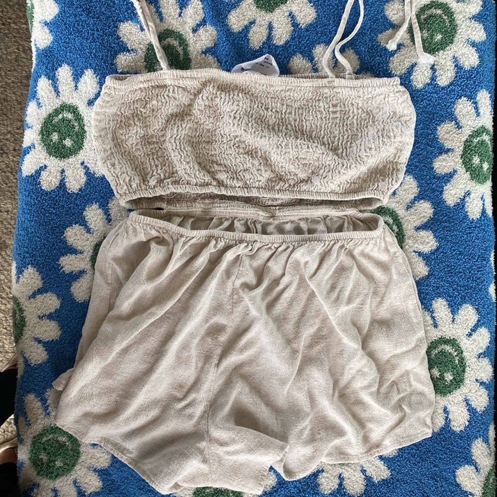 ROMPER - Picture 2 of 3